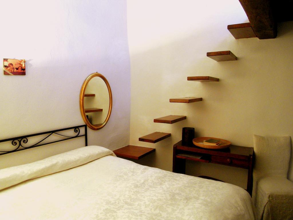 Guest House Il Borgo Di Sempronio Semproniano Pokój zdjęcie
