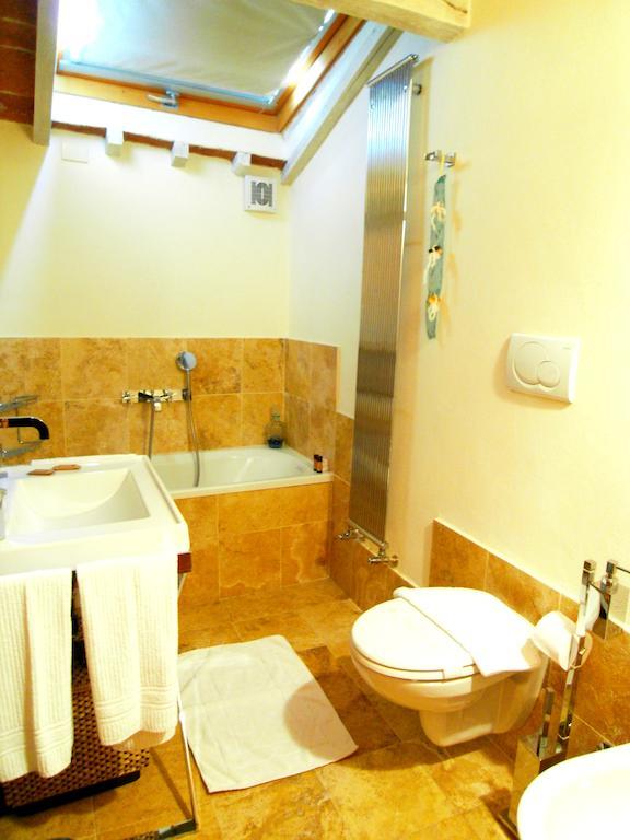 Guest House Il Borgo Di Sempronio Semproniano Pokój zdjęcie